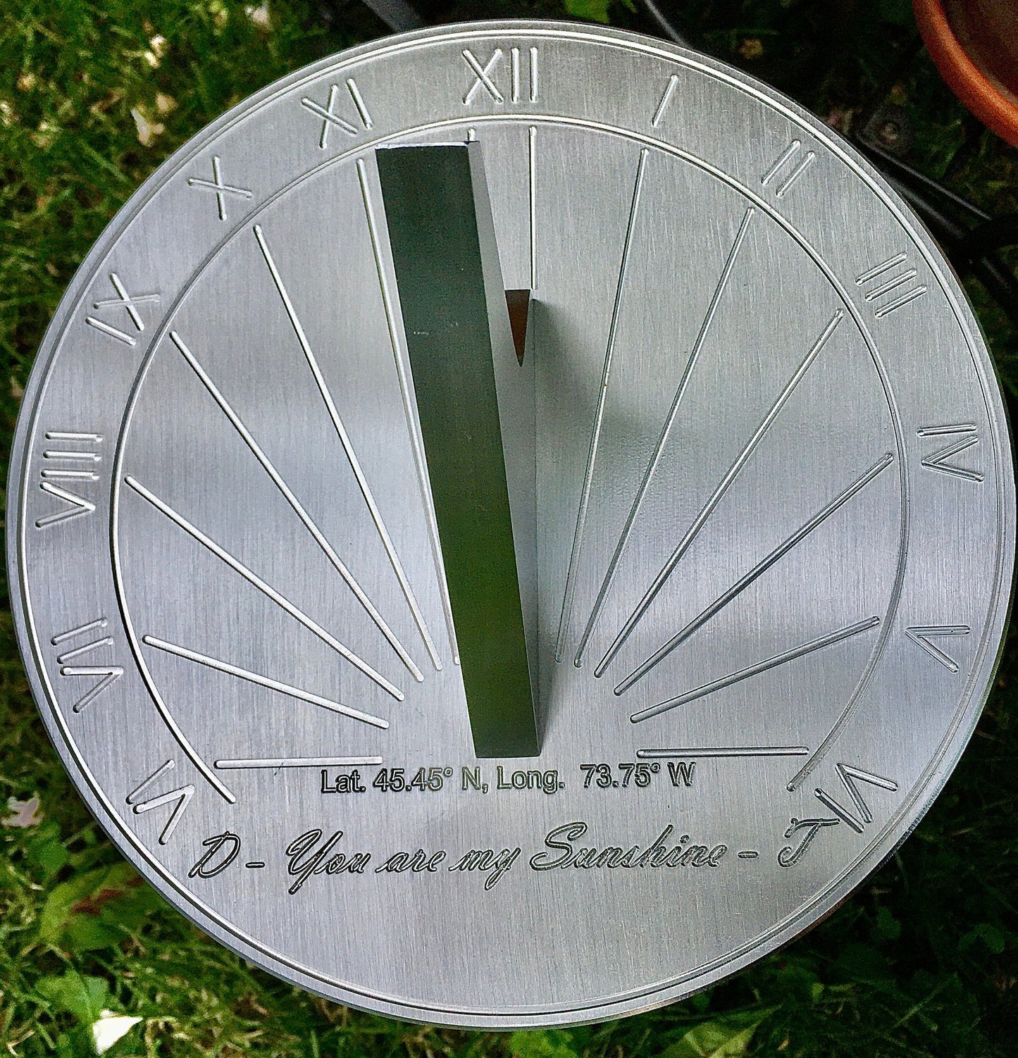 Celebrating wedding anniversary 35 years with an Apollo Sundial in the garden, excellent coral gifts for her.